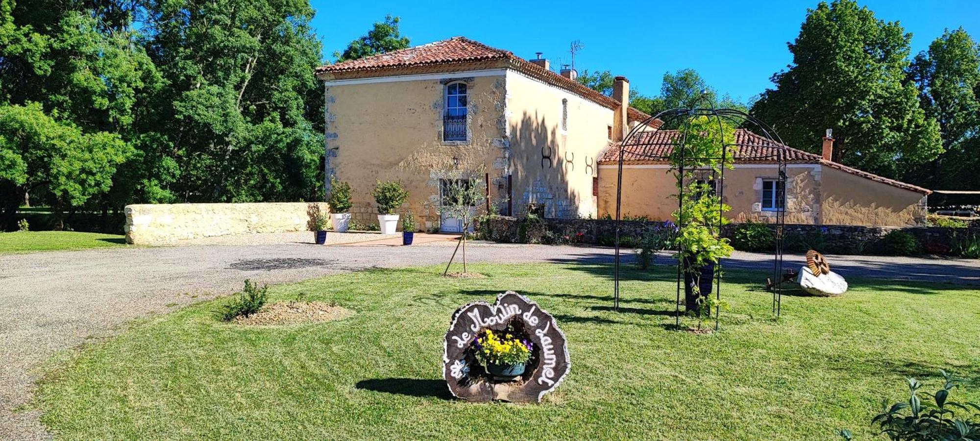 Le Moulin De Laumet Hotel Vic-Fezensac Eksteriør billede